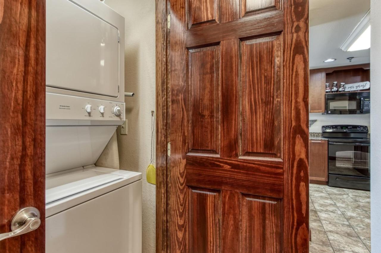 Gorgeous 2Bd 2Bth Condo With Mountain Views Pool Hot Tub Game Room Close To Parkway Pigeon Forge Exterior foto